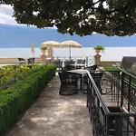 茱莉亚别墅酒店 4*