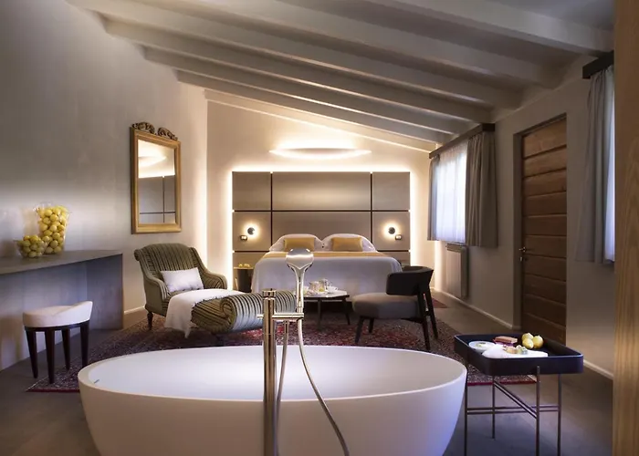Giulia Hotel 4*