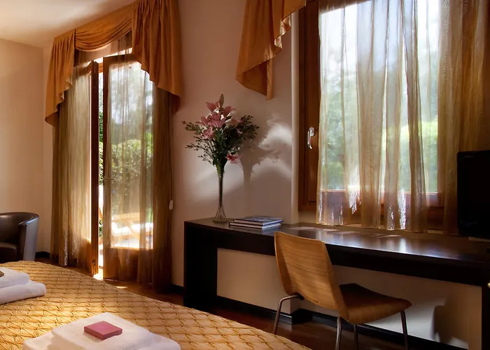 Hotel Giulia 4*