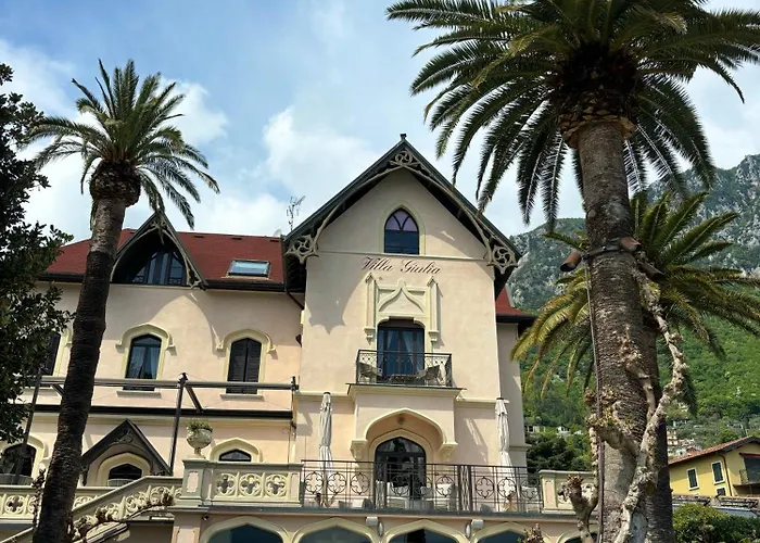 Giulia Hotel Gargnano