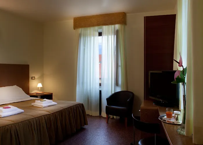 Hotel Giulia Gargnano