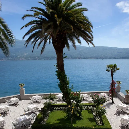 Hotell Giulia 4*